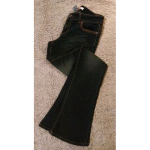 Bongo Jeans Size 7 (Inseam 30.5) Dark Wash Slim Skinny Denim Women’s Flare Nice